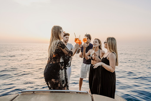 Macaia Boat - Thumbnail