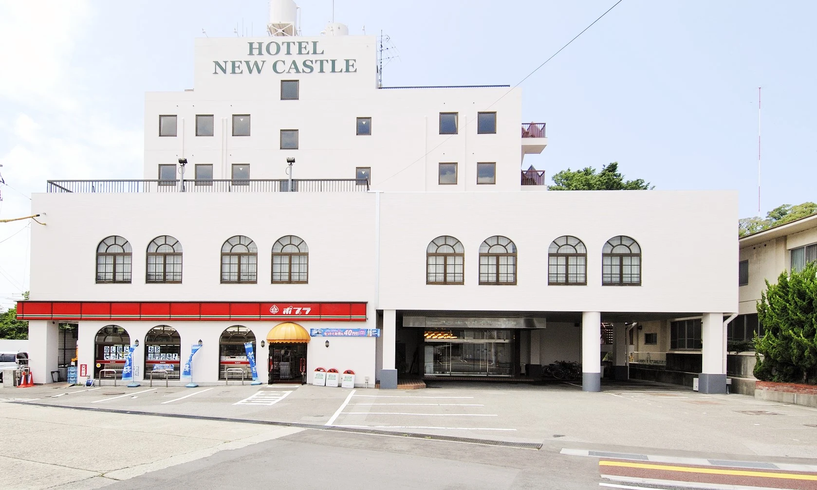 Hamada New Castle Hotel