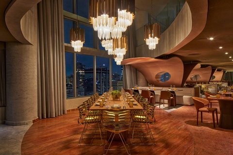 W São Paulo by null