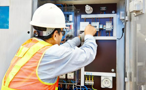 ELETRICISTA RESIDENCIAL PREDIAL Manoel Araújo