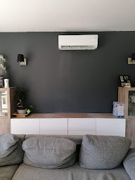 Photo n°10 de Clermont Solaire Clim Chauffage | Pompe à chaleur & Rénovation globale | Photovoltaïque à Clermont-Ferrand (Fournisseur d'équipements d'énergie solaire)