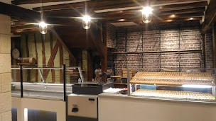 Photo n°35 de ANDRÉ PEINTURE DÉCORATION et VITRERIE à Chailly-en-Gâtinais (Designer d'intérieur)