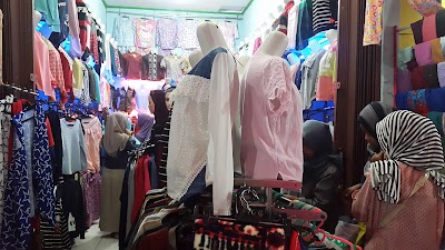 Photos of Amel Fashion