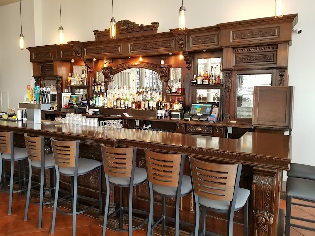 Jackie Rey's Ohana Grill Hilo