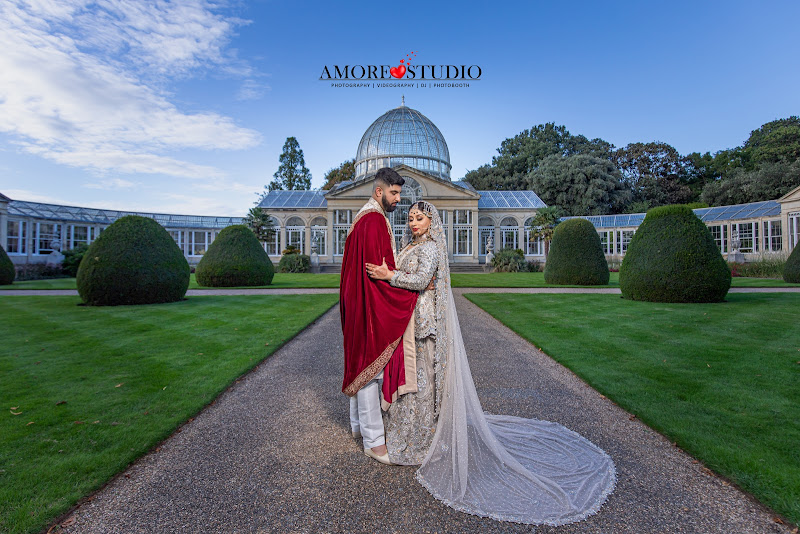 Amore Studio UK - Female Asian Wedding Photographer & Videographer photo 2