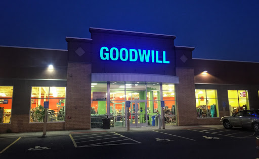 Goodwill - Forest Lake - Thumbnail