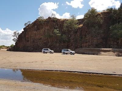 Photos of Solomons Wall
