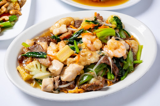 Commodore Chinese Restaurant & Takeaway - Thumbnail