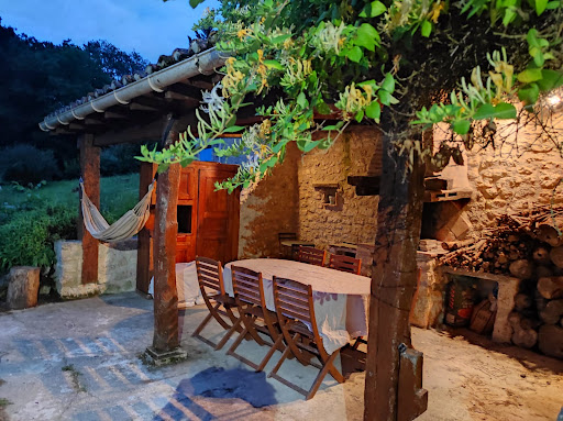 Photo de Les Roses de Coulon à Sainte-Colombe-en-Bruilhois (47310)