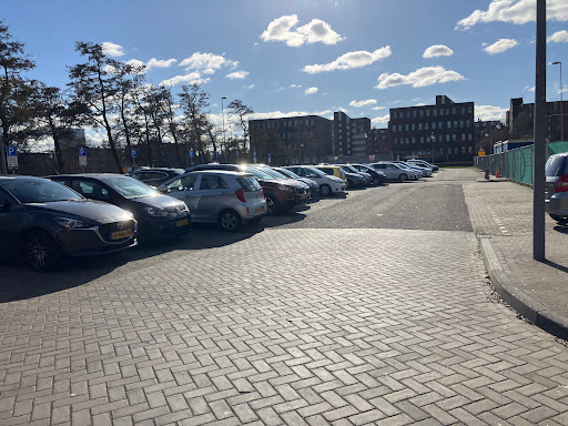 Burgemeester van der Willigenlaan 21 Parkeerplaats - Thumbnail