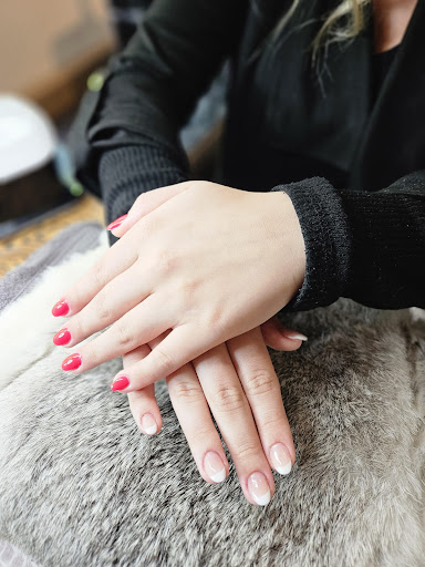 Tessies Nails - Thumbnail