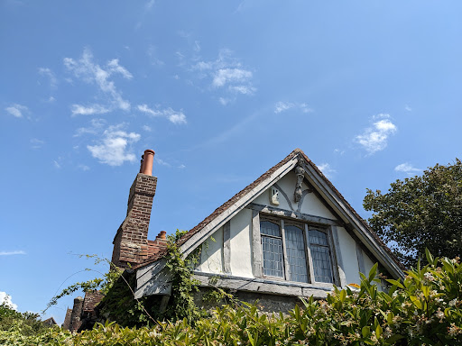 Tudor Close - Thumbnail