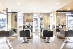 Photo n°23 de Patrice VIAL- Coiffeur Salaise sur Sanne à Salaise-sur-Sanne (Salon de coiffure)