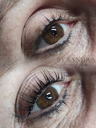 Photo n°2 de Madame Monsieur à Saint-Geniès-de-Comolas (Institut de beauté)