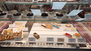 Le Macaron French Pastries Valley Bend photo