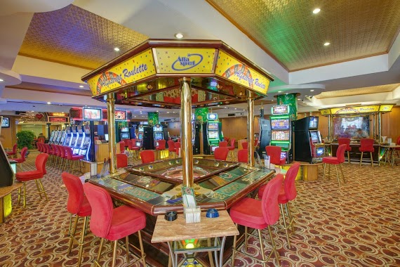 Casino Winners, Author: JOO CHIAN, TING