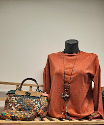 Photo n°24 de Unik boutique à Pauillac (Magasin de vêtements pour femmes)