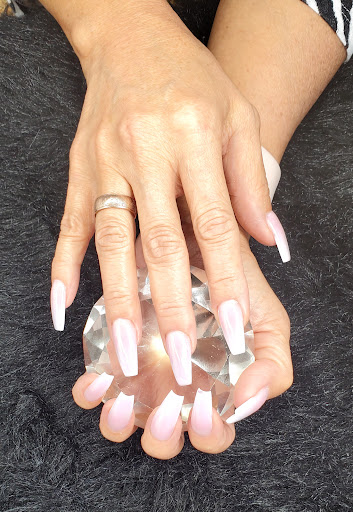 Bridgeport Nails - Visual