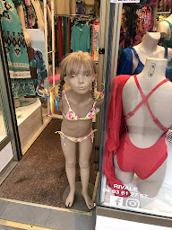 Photo n°5 de Rivale à Antibes (Magasin de vêtements pour femmes)