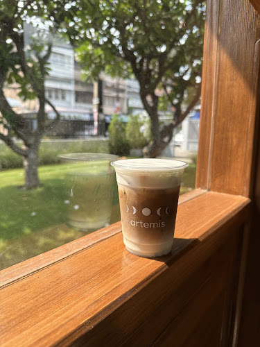 Artemis cafe อาร์ทิมิส คาเฟ่