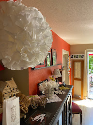 Photo n°8 de Les Volets Rouges à Arbois (Galerie d'art)