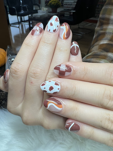 Colour Nails and Spa - Thumbnail