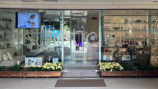 l'esthéticiènne Urban Spa & Beauty (Beleyma)