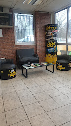 Photo n°17 de Oise performance motorsport à Clairoix (Magasin de pièces auto d'occasion)