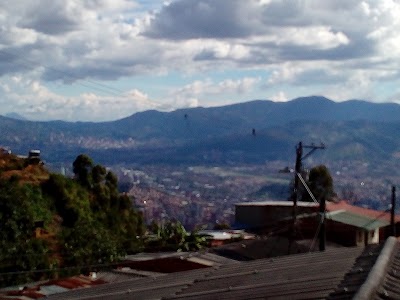 Photos of La Cruz Cra. 24 con Cll. 79C