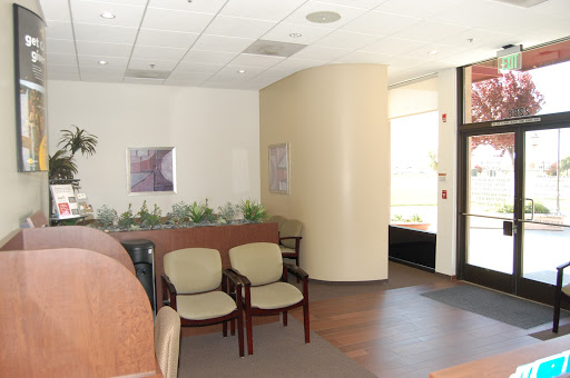 Stadium Dental Group and Orthodontics Logo