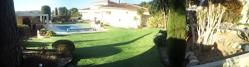 Photo de T3 avec jardin et piscine privée