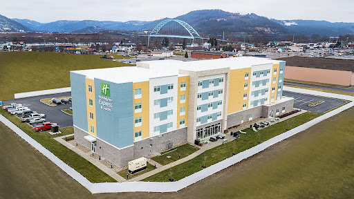 Holiday Inn Express & Suites Moundsville, an IHG Hotel Logo