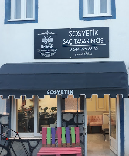 Sosyetik saç tasarımcısı