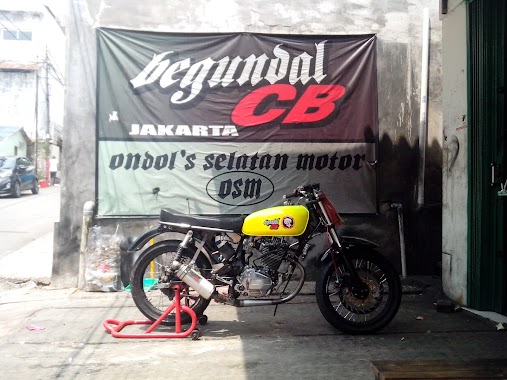 Ondols Selatan Motor, Author: chumil ondols selatan motor