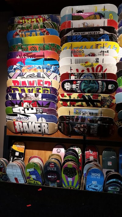 Zumiez