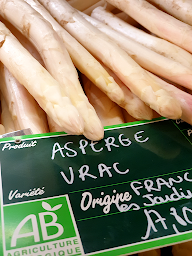 Photo n°20 de Kooma Magasin bio de Producteurs : Boucherie - Fromagerie - Boulangerie - Primeur - Epicerie - Sandwicherie - Snacking -Vins à Strasbourg (Caviste)