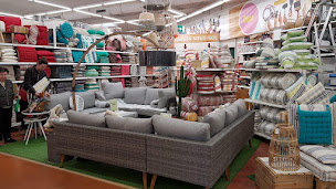 Photo n°3 de Mr.Bricolage Vence à Vence (Magasin d'outillage)