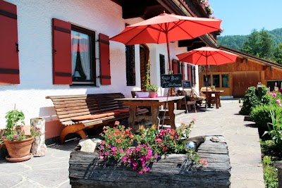 Photos of G&auml;stehaus beim Nuihausa