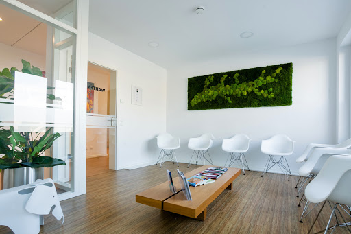 Zahnklinik Bunde – Dr. Wiegand & Kollegen Gallery - Netherlands