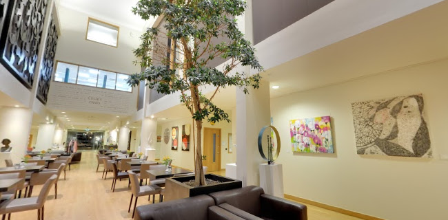100 Drake Way, Reading RG2 0NE