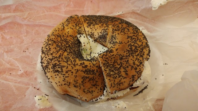 Tal Bagels