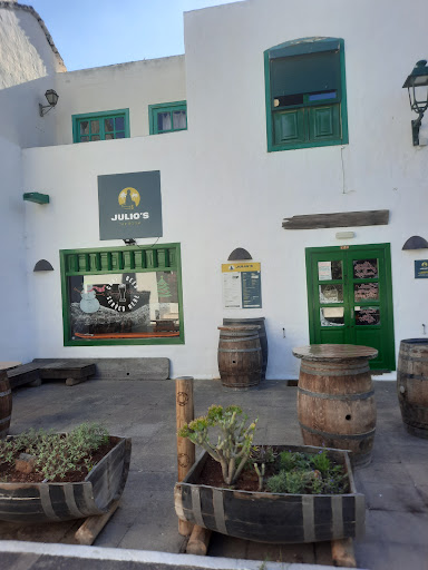 Julio’s Tap Room - Thumbnail
