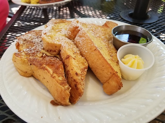 Season's Harvest Cafe