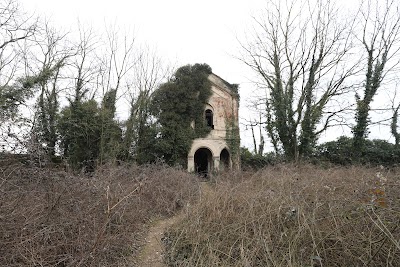 Cimitero Abbandonato di Castell