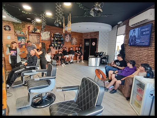 Emilio's Barber Peluquería Masculina LA BARBERÍA DE MENORCA - Thumbnail