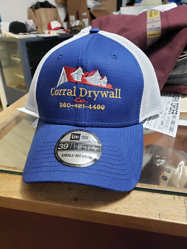 Captain T's Custom Stuff - Visual
