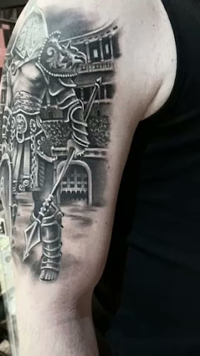 Hozzászólások és értékelések az Jeff Tattoo-ról