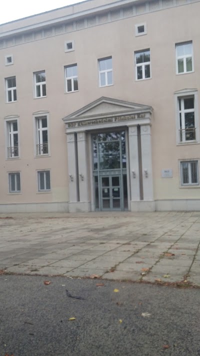 Photos of Budapesti Gazdas&aacute;gi Egyetem K&uuml;lkereskedelmi Kar