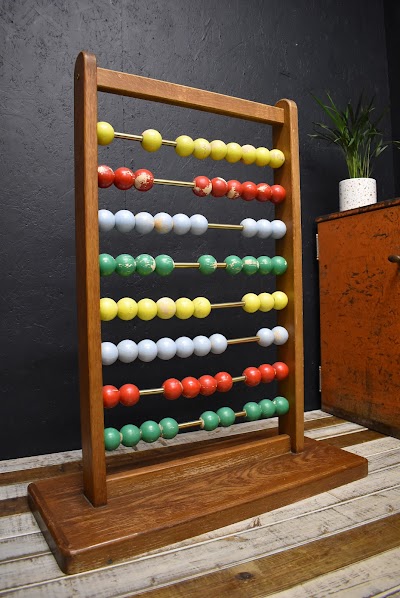 Le Bove Antiques & Interiors - 20th Century Design / Decorative Antiques