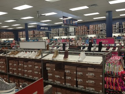 SKECHERS Warehouse Outlet